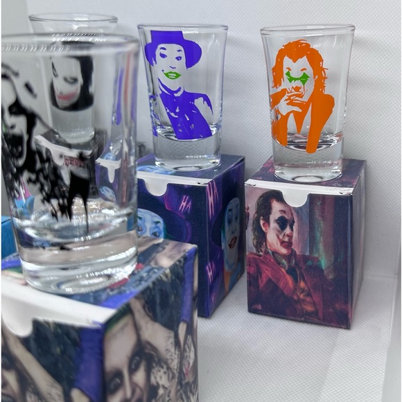 Set of 5 DC JOKERS Shot Glass/Gift Box Set - Picture 2 of 2